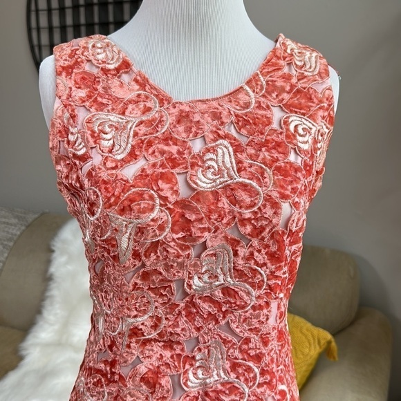 Velvet floral cutout pattern column dress SZ S - Picture 3 of 9